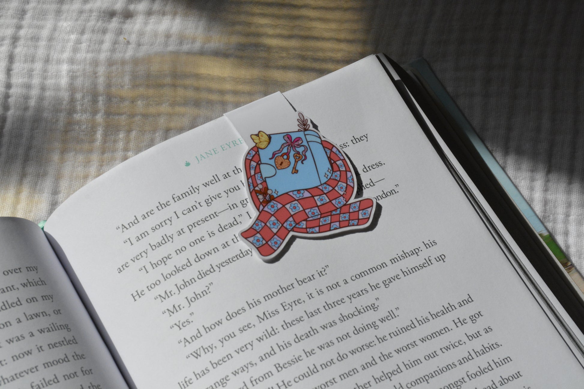 Cozy winter magnetic bookmark with glossy laminate finish, strong magnetic closure for books and journals